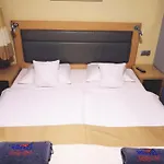 Bialy Slon Delux Hostel Gdynia