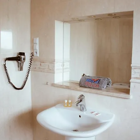 Bialy Slon Delux Hostel Gdyně