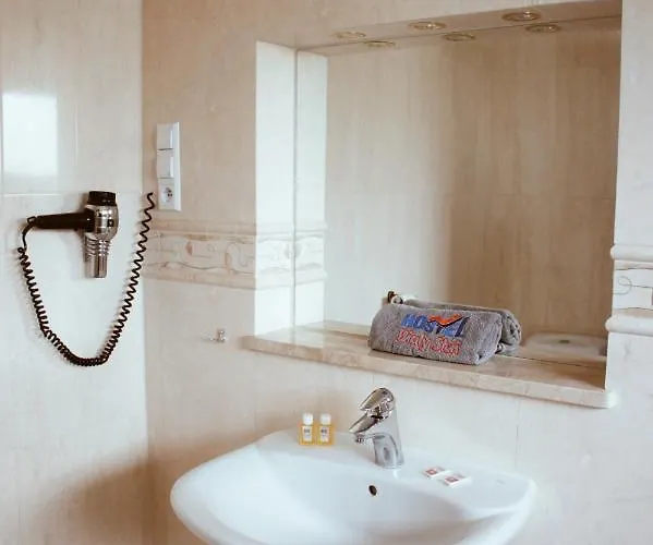 Bialy Slon Delux Vandrerhjem Gdynia